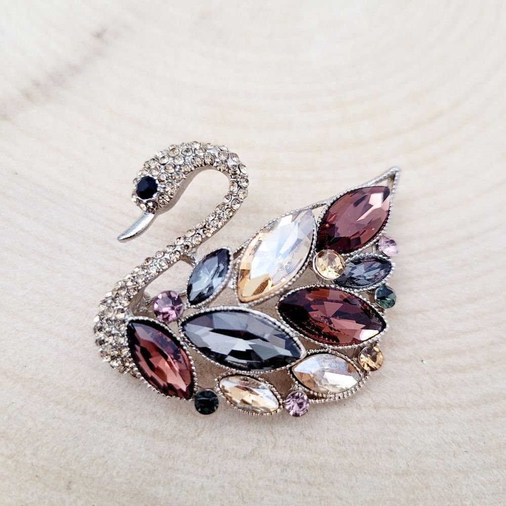 Brand New Copper Tone Swan Rhinestone Brooch Pin